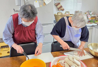 昼ごはん調理中